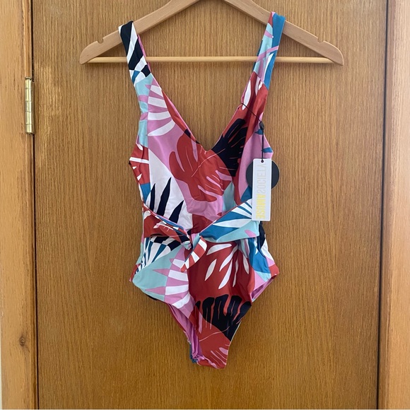 AMUSE SOCIETY • NEW! Ramsey One Piece Swimsuit - Orchid - Size XS - Picture 3 of 16